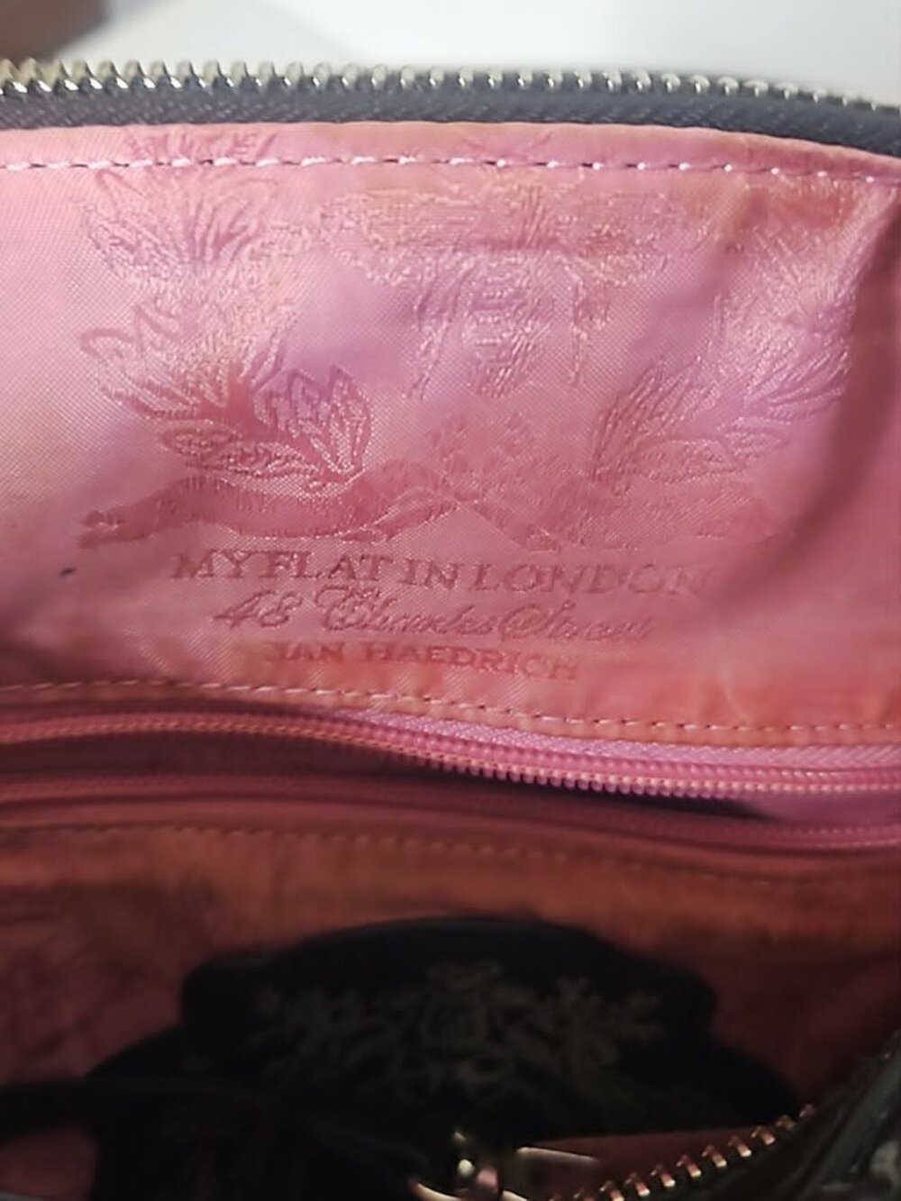 RARE Retired Brighton My Flat in London Alexia Satchel – Jeweled Bow - Picture 8 of 13